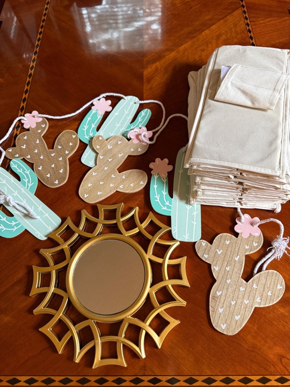 College Bundle: Canvas shoe hanger, Cactus hanging decoration & Gold Mirror